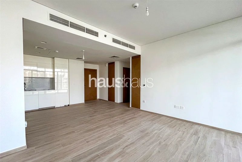 منظر على المياه والقناة | شاغر | مطبخ مجهز64026611050243114
