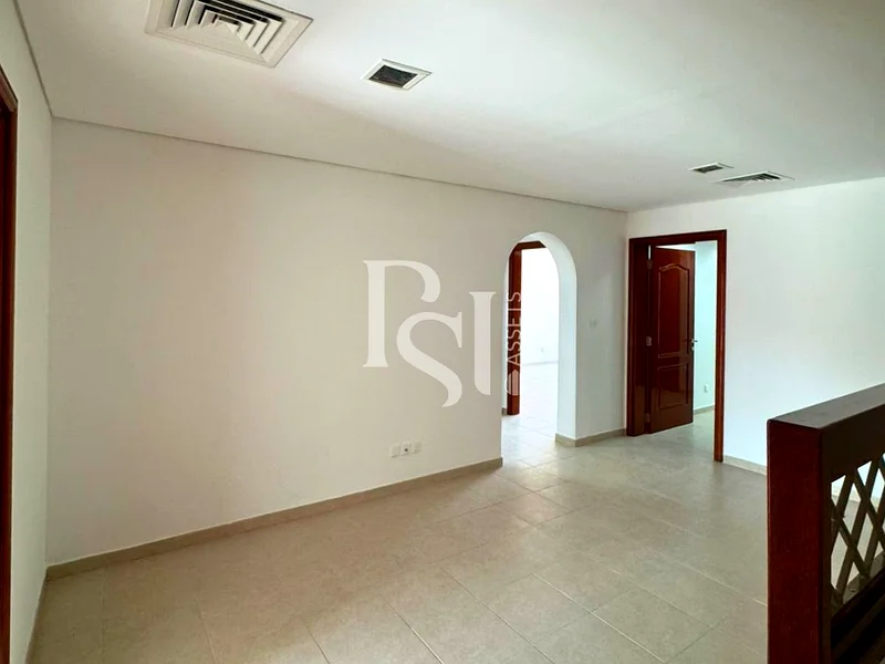 Private Garden | Balcony | Spacious Villa63403401786243113
