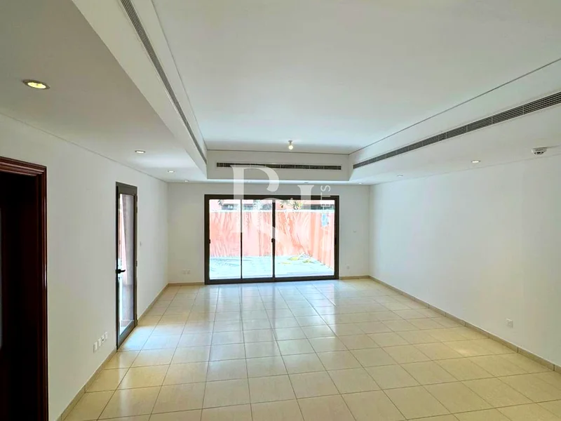 Private Garden | Balcony | Spacious Villa63403401786243112