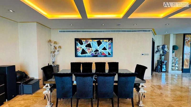 Penthouse| Furnished | Upgraded| Sea Views63775818326787111