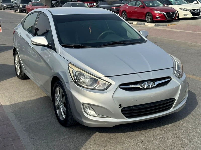 Hyundai Accent 2018 silver color GacC calen car63406902535682111