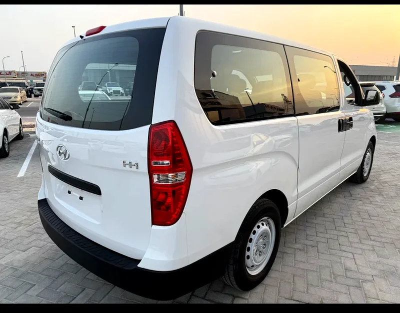 Hyundai H1 Gulf model in excellent condition63406900153346111