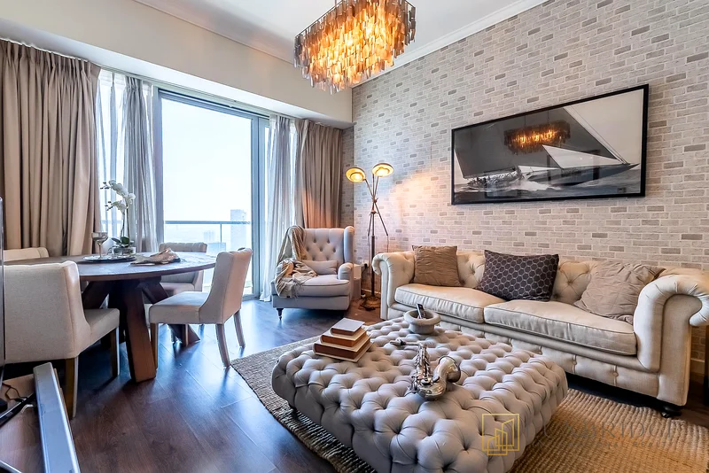 Vacant | Upgraded 1 BR | High Floor64039606185347112