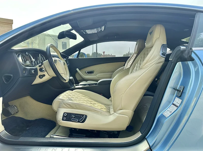 2016 Bentley Continental GT with full service from Bentley63398525904769114
