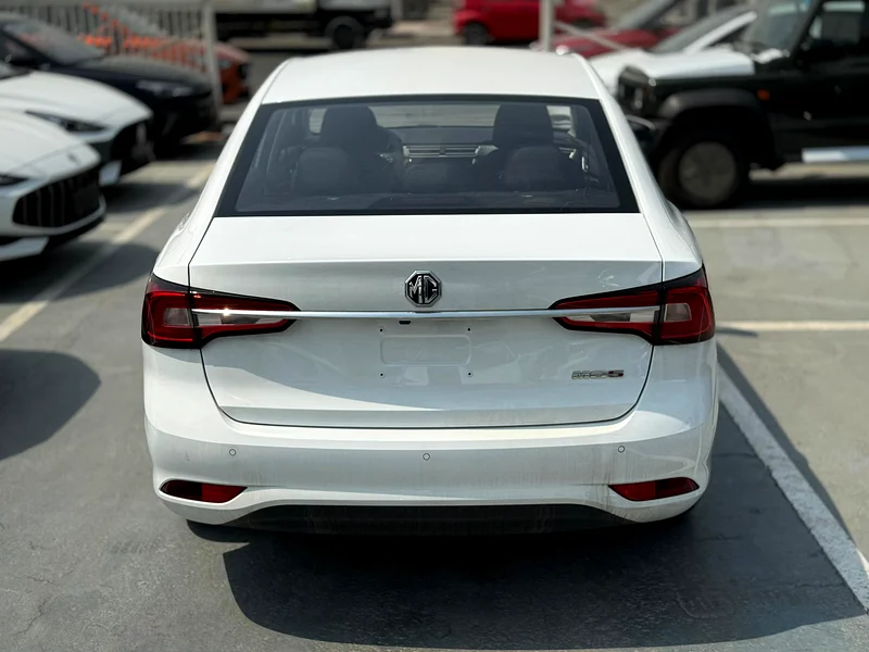 Standard 1.5L Petrol MT 2025 Export Price @ 28,000 AED63397395306115112