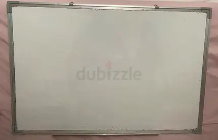 Used Magnetic Whiteboard with Pen Tray, Aluminium Trim and Dry-Wipe Writing Surface, 90x 60cm