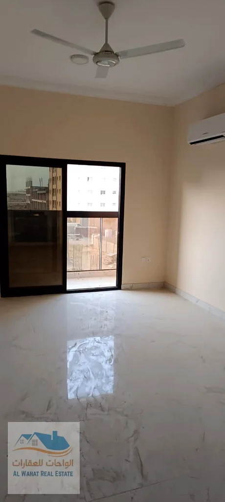 **أول استوديو سكني للإيجار في الجرف 3** ✨ **الإيجار: 20,000 درهم سنويًا** مع إمكانية الدفع في **6 أقساط** 📍 **الموقع**:63714352439170110