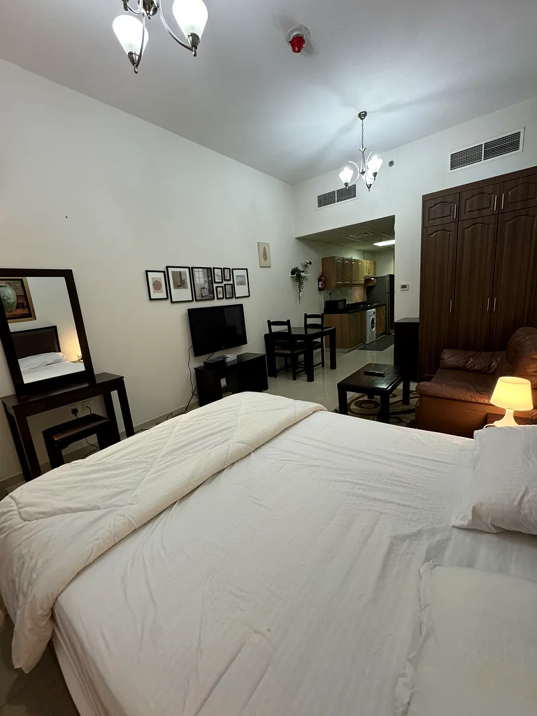 High Rise Tower With All Facilities || Near To RTA Transportation || Monthly Rental64050576135041114
