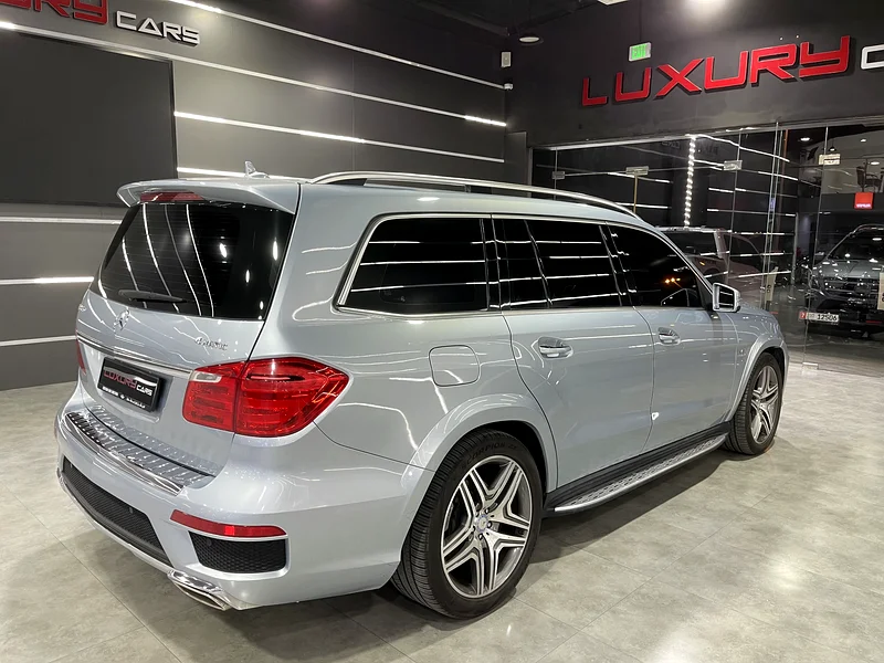 Mercedes Gl 500 Model 2015 Gcc very Clean Car First Owner63403706013825112