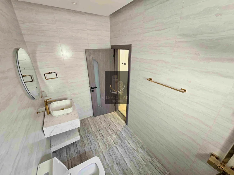 5 BEDROOMS . 2 HALLS . MAJLIS . GARDEN63405178992130113