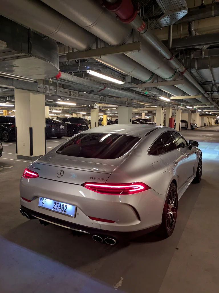 Mercedes GT5363399925916674114