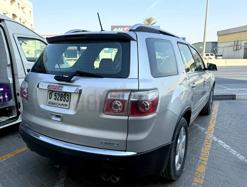 GMC Acadia 2008 SUV for sale in Deira, Dubai63398498825601112