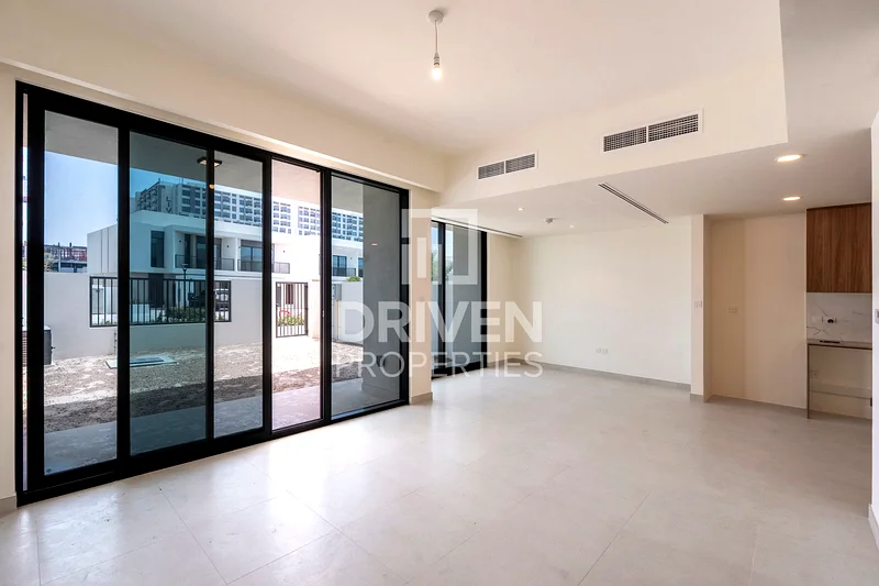 جديد بالكامل | جرين بيلت | قريب من المسبح والمنتزه63951827447682113