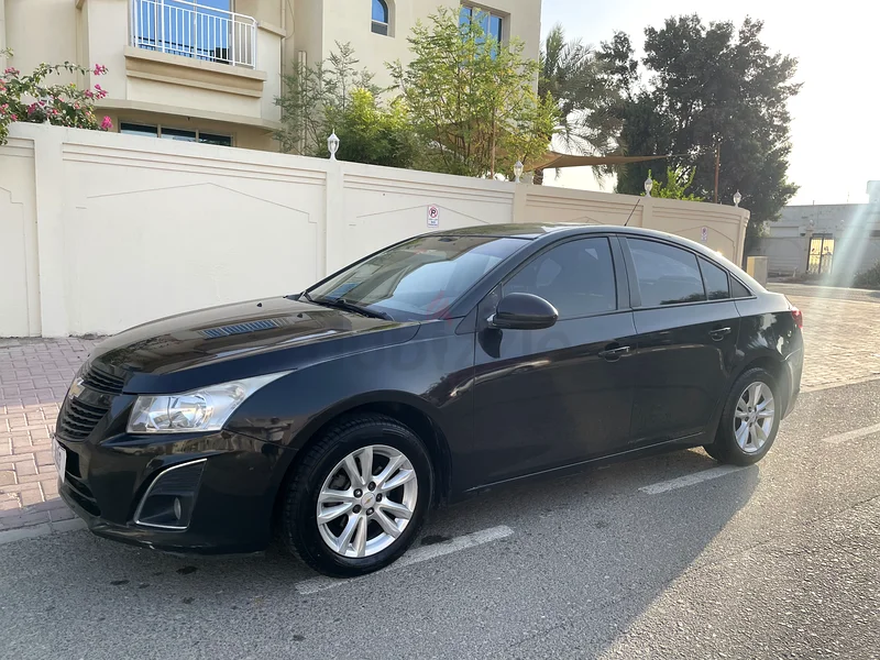 perfect condition Chevrolet Cruze 2013 , single owner GCC Specs for immediate Sale63398557806593111