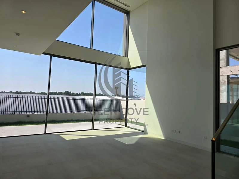 Luxurious | Prime Location | Exclusive63931945377795113