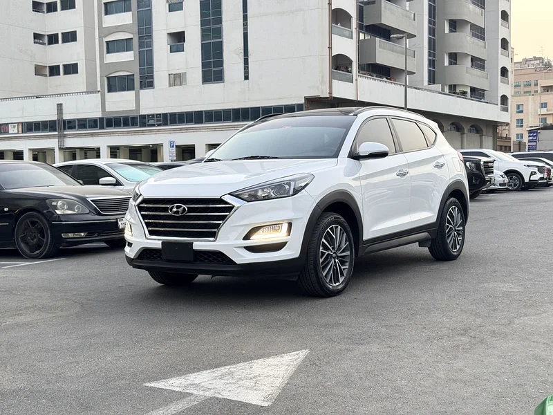 TUCSON FULL OPTION GCC SPEC , 1 YEAR WARRANTY ,100% BANK LOAN WITH 0% DOWN PAYMENT, SINGLE OWNER63407354172675113