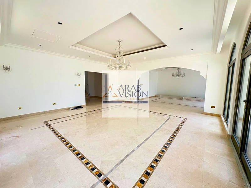 Water Front Living | Private Pool | Upgraded63654982404099112