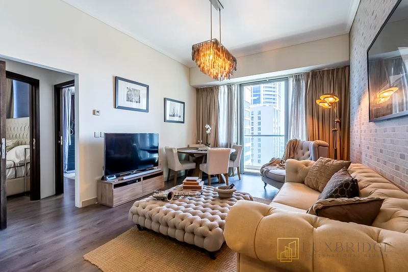 Vacant | Upgraded 1 BR | High Floor64039606185347111