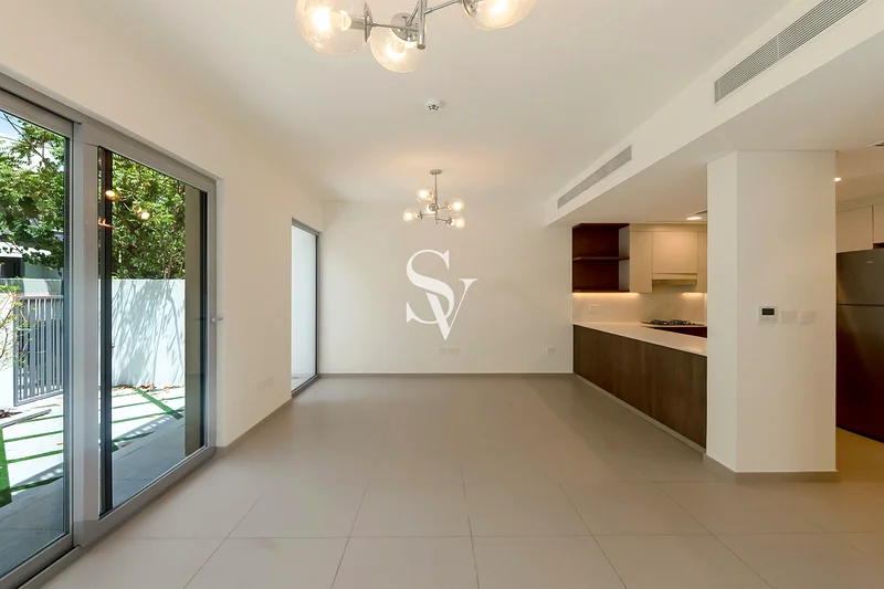 Near to Pool and Park | Vacant | Genuine Resale63930282613763111