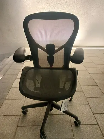 Remastered Version Herman Miller Aeron Office Chair Fully Options Almost new Condition