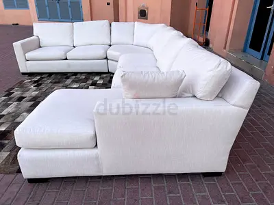 Crate Barrel Elegant U-Shaped White Sofa for Ultimate Comfort
