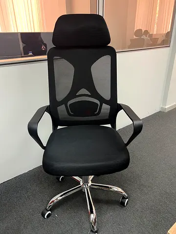 Office mesh chair with headrest