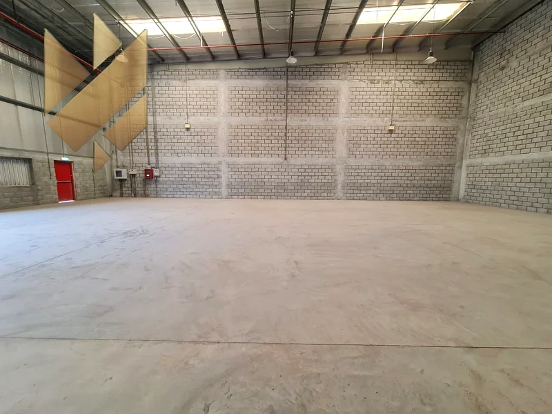 Warehouse in Al Sajja – Spacious Area Suitable for All Activities63622638750210114