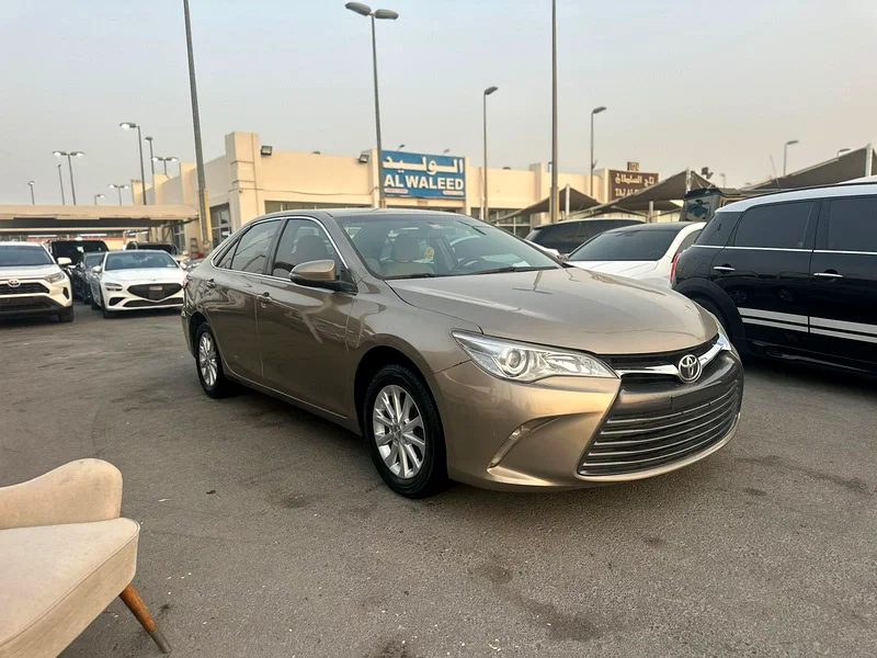 Toyota camry model 201663401308381955111