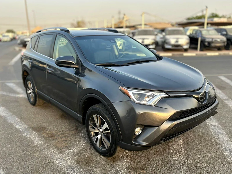 2018 Toyota Rav4 LE 2.5L V4 Mid Option - 4x4 AWD - Leather Seats - Rims -63401306215811117