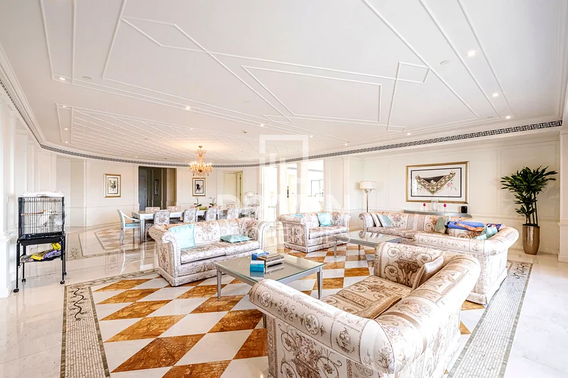 Stunning Unit I Full Canal View | Furnished63968005843074110