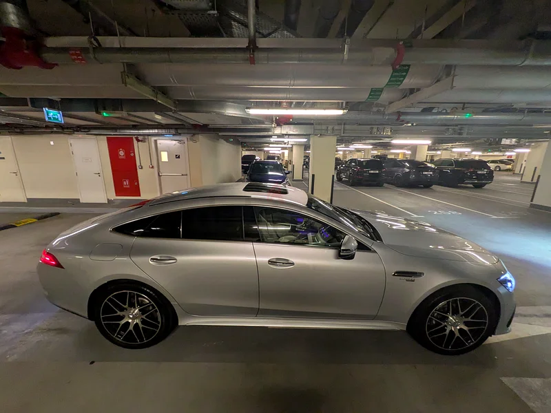 Mercedes GT5363399925916674113