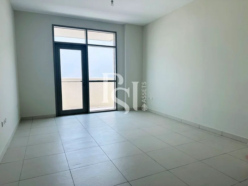 شرفة | منظر بحري جزئي | موقع متميز64227385663491113