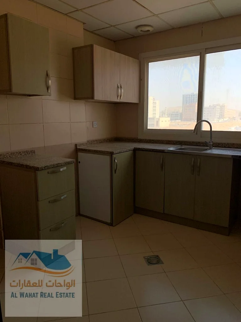 غرفة واحدة وصالون للإيجار السنوي في الجرف 363714534658435113