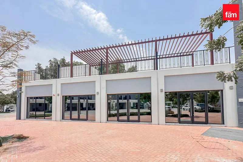 High Visibility | Commercial Space | Flex Terms63614935081601111