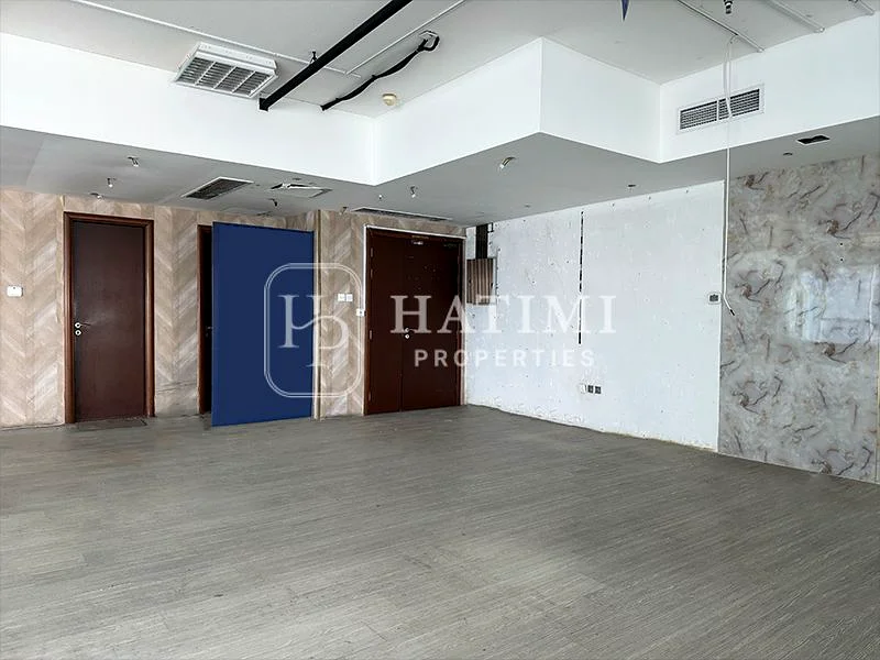 NEAR METRO | FITTED | GOOD LOCATION63826381436163114