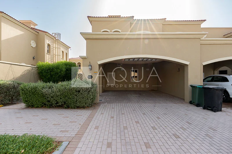 TYPE B | End Unit l Well Maintained l Vacant63915483487106110