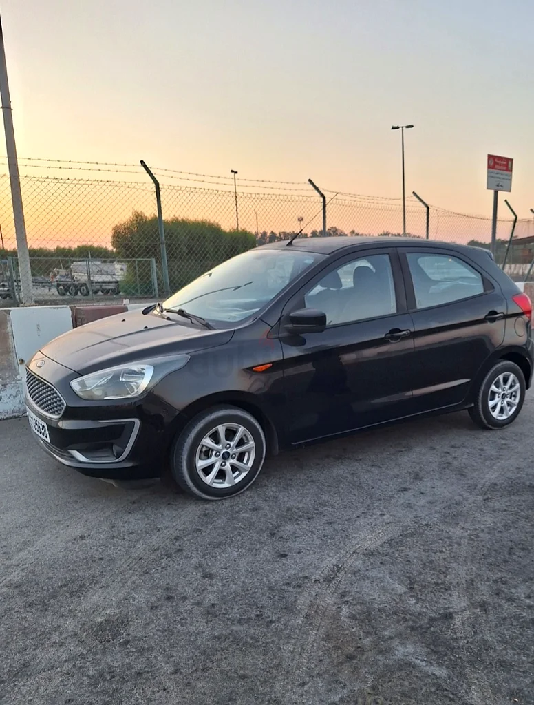 Urgent sale63399881978883111