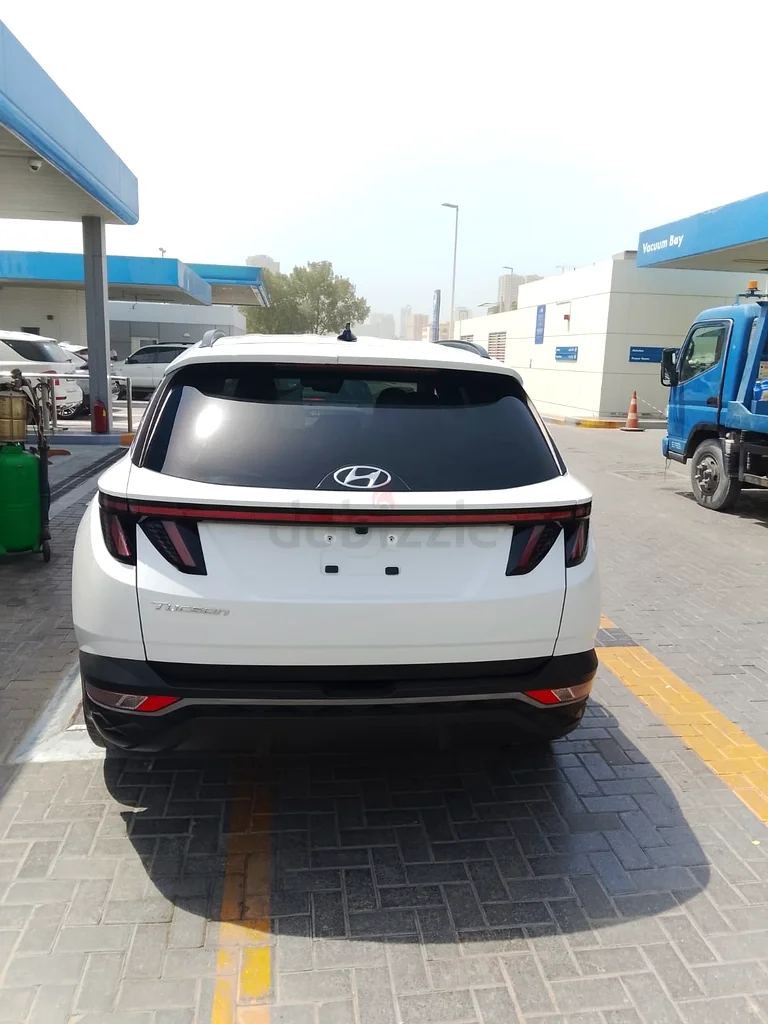 Hyandai Tuscon SEL63406907083523111