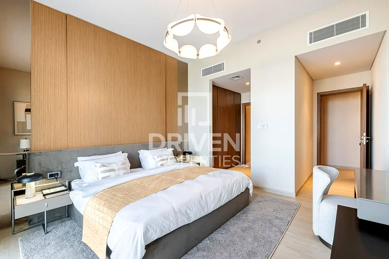 Furnished and Vacant Apt with Full Canal View63949512606977114