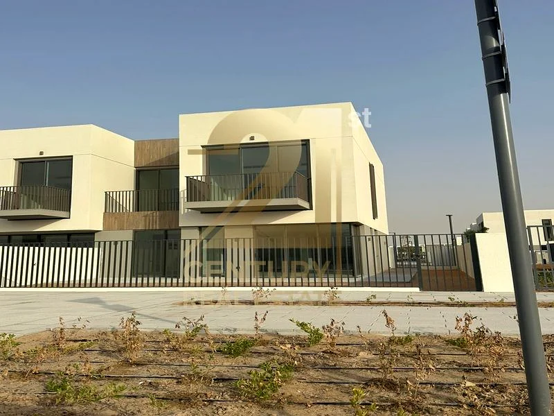 SINGLE ROW | HANDOVER SOON | RESALE63947084080769110