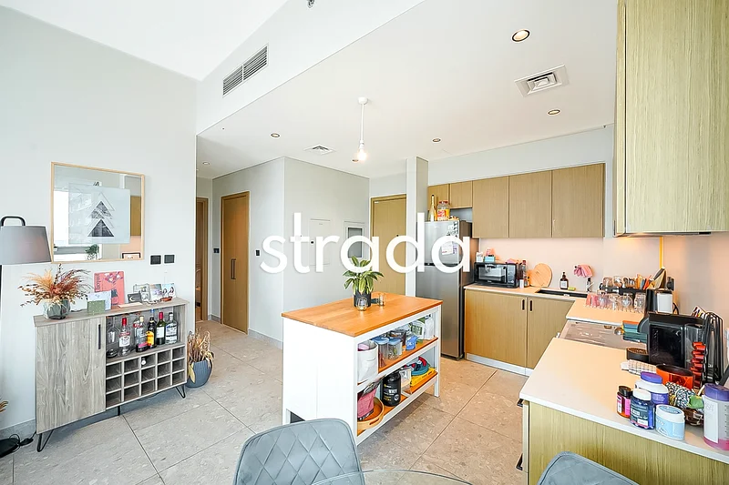 Corner Apartment | Motivated | Enquire Today64043668287618113