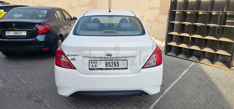 Al Quoz 4 Industrial, Crazy Art Studio next to Snash Clean Car634211445862421120