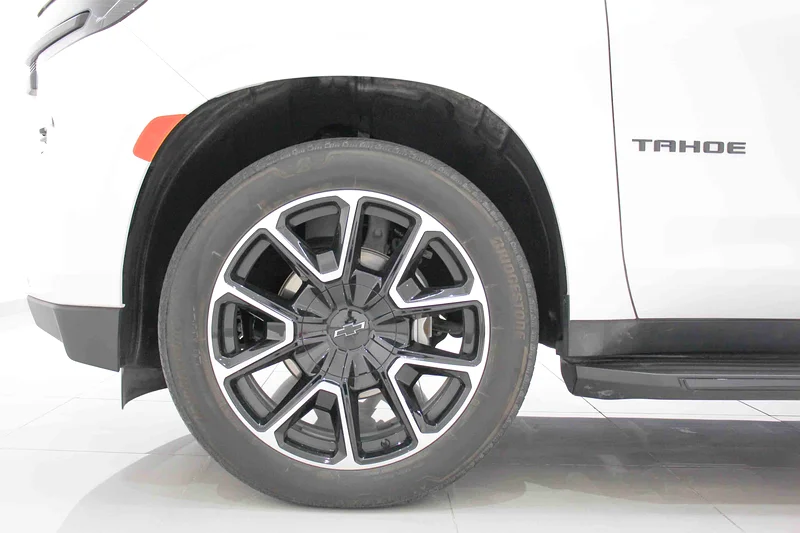 Tahoe RST 6.2L 10-Speed63398565390467114