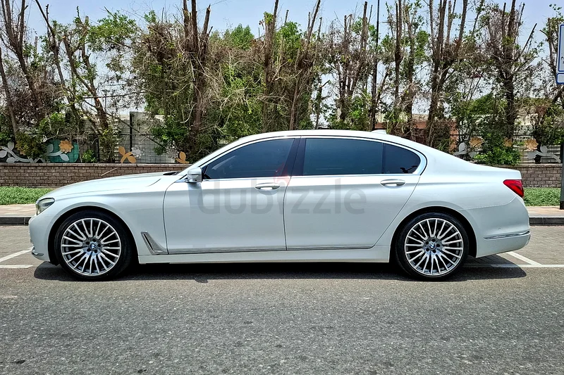 AED 1759/month | 2016 BMW 7-Series 740li Luxury | GCC Specs | Ref#34153263411931342594114