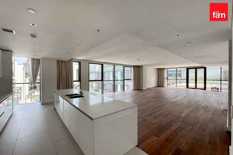 EXCLUSIVE  | VACANT | SPACIOUS | HIGH FLOOR63948250511747110