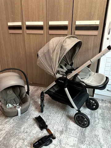 Nuna triv stroller with cybex cloud car seat