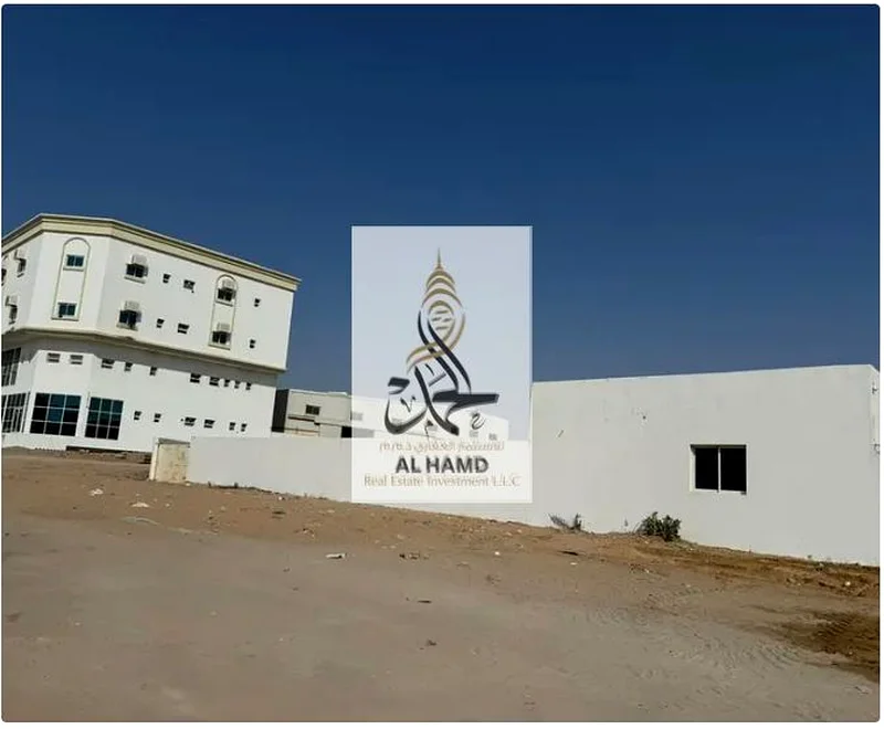 للبيع مباشرة من المالك في المجمع الصناعي قيد الإنشاء على طريق أم الثوب الجديد الصناعي 43594 قدم مربع63822615266434113
