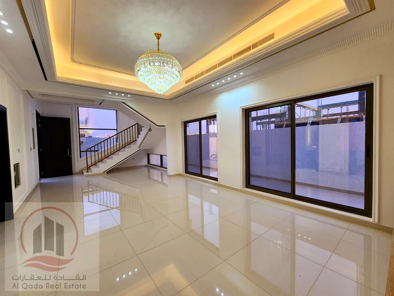 فيلا للبيع في الحيلو 2، عجمان، تصميم حديث، طابق أرضي، طابق أول، وسطح. السعر يشمل رسوم التسجيل (5 غرف نوم رئيسية، ومطبخ63913217901315111