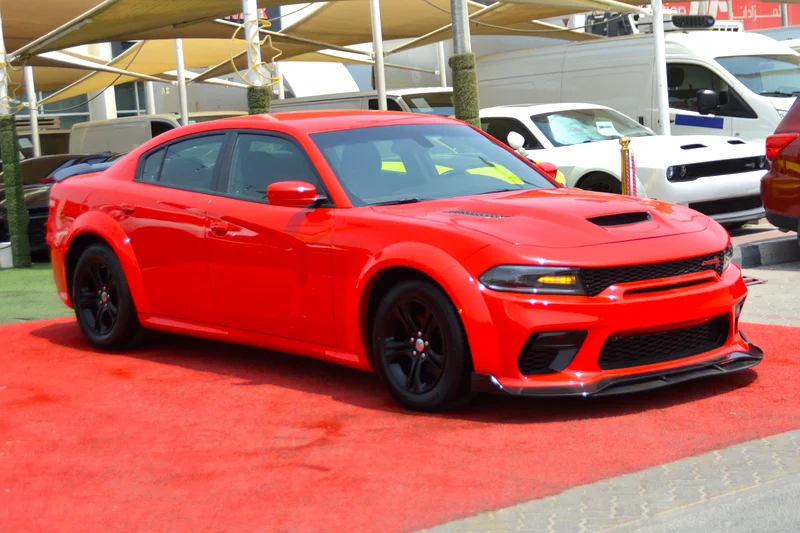V.6 شاحن SXT/ SRT مع مجموعة الهيكل العريض/ الشاشة الكبيرة63398537263363112