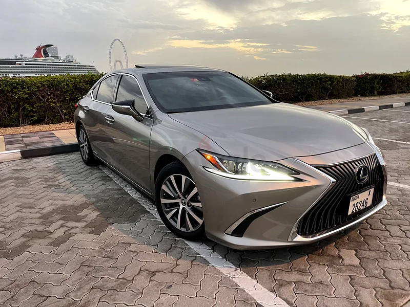 LEXUS ES300H/HYBRID/PERFECT CONDITION63398647126018112